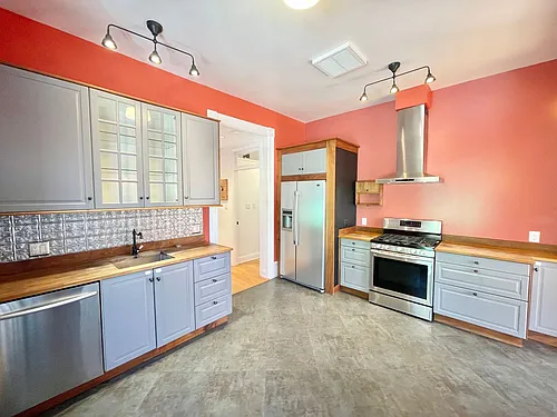 3901-3901 1/2 Folsom Street Photo 1