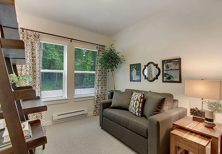 Compass Apartments — Photo 17