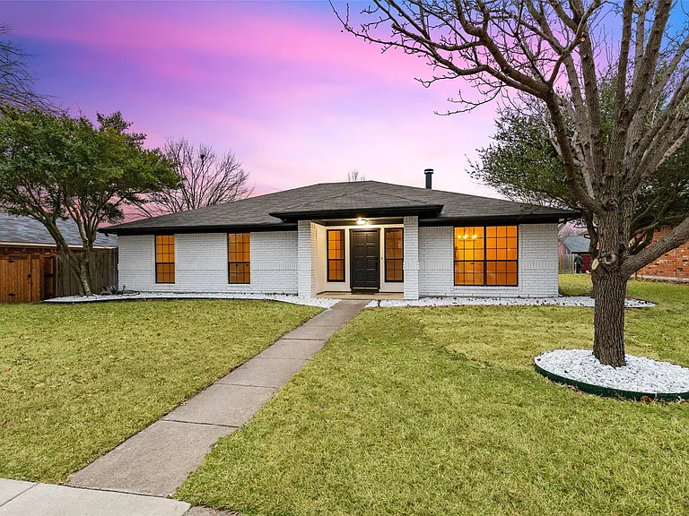 924 Simon Dr — Photo 25