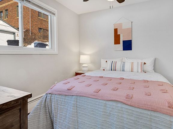 4th image of 3309 Pillsbury Ave #2