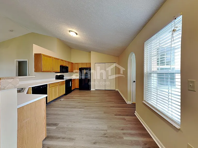 5691 Levi Kramer Blvd — Photo 3