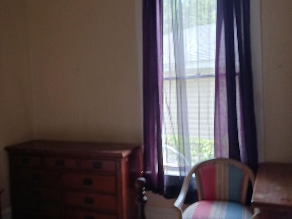 4th image of 331 Belfort St #3