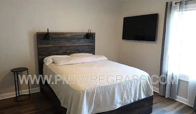 174 Sandy Hills Ct — Photo 17