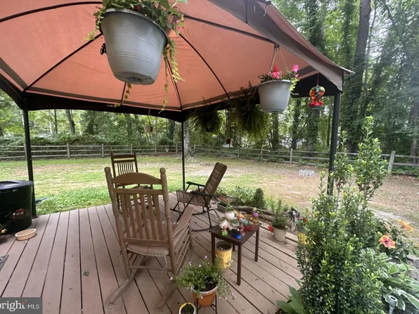 68 Stotsylvania Dr, Hague, VA 22469