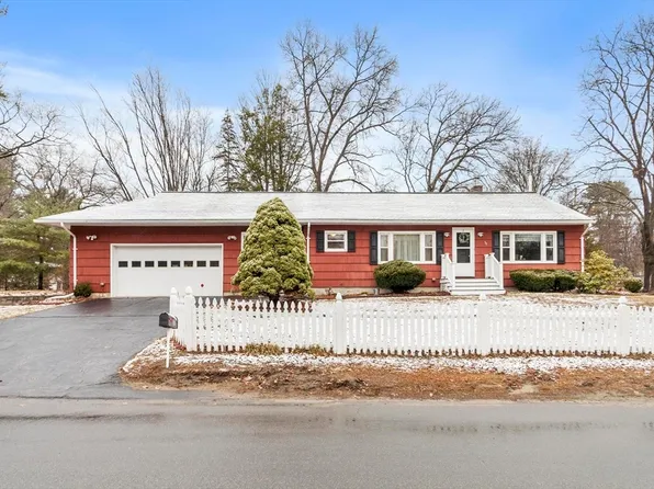37 Manning Rd, Chelmsford, MA 01824