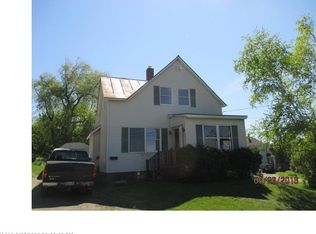 204 Free St, Dexter, ME 04930