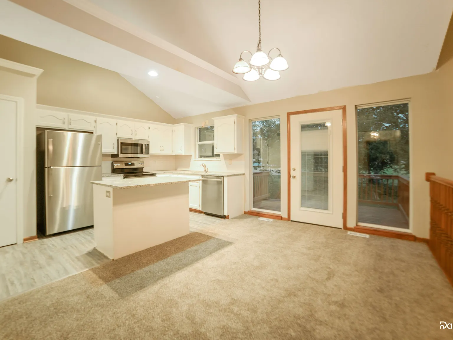 3 bed, 2.5 bath, 1603 sqft, $2,260 — Photo 4