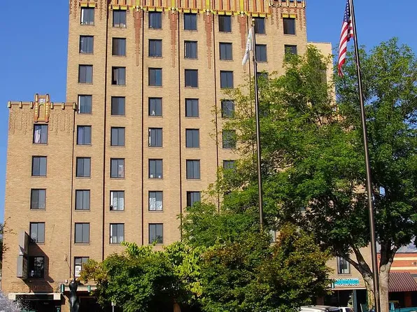 Cascadian Apartments