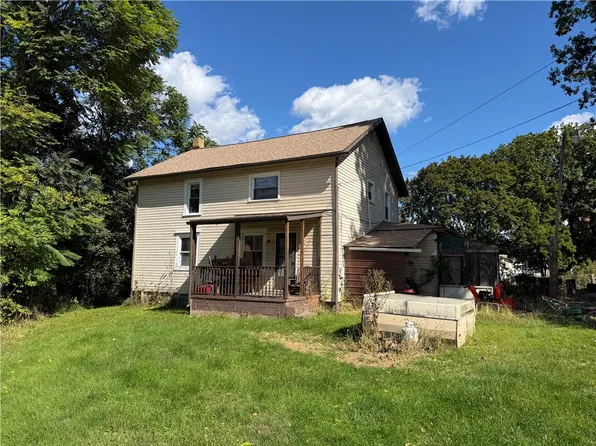 11 Kepple Rd, Leechburg, PA 15656