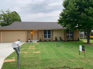 425 N Elder Ave, Broken Arrow, OK 74012