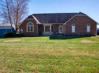 11909 E Fireside Ln, Derby, KS 67037