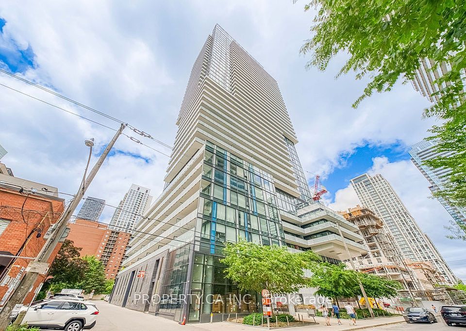 1st image of 161 Roehampton Ave #3205