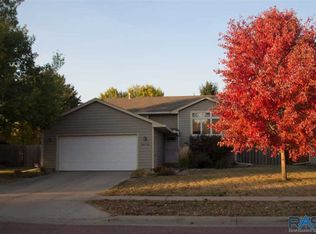 6404 W 54th St, Sioux Falls, SD 57106