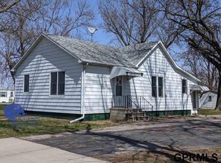 405 Strickler St, Waco, NE 68460