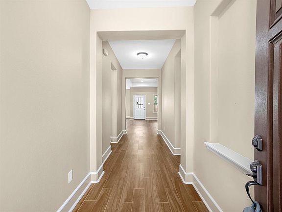 4th image of 517 N 4th St