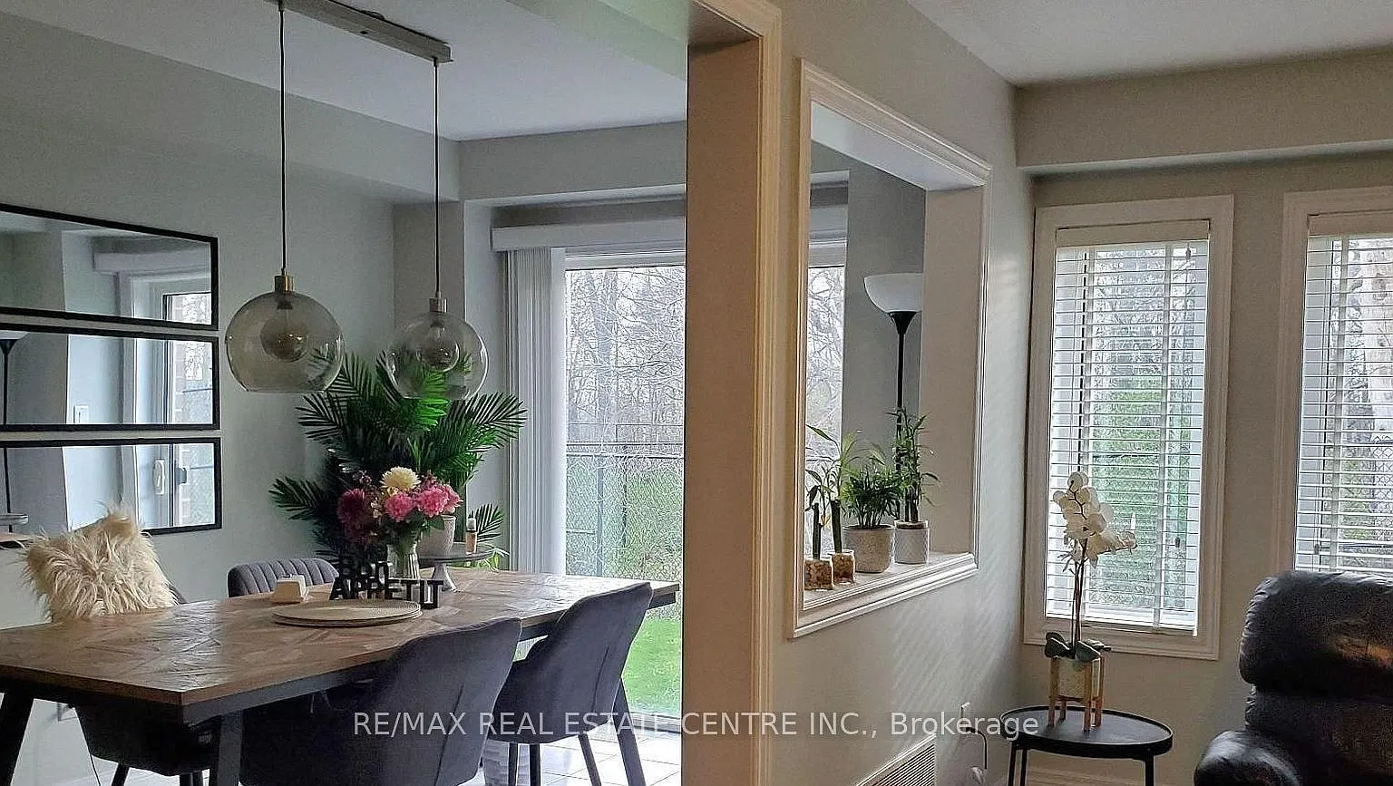 3 bed, $2,700 — Photo 3