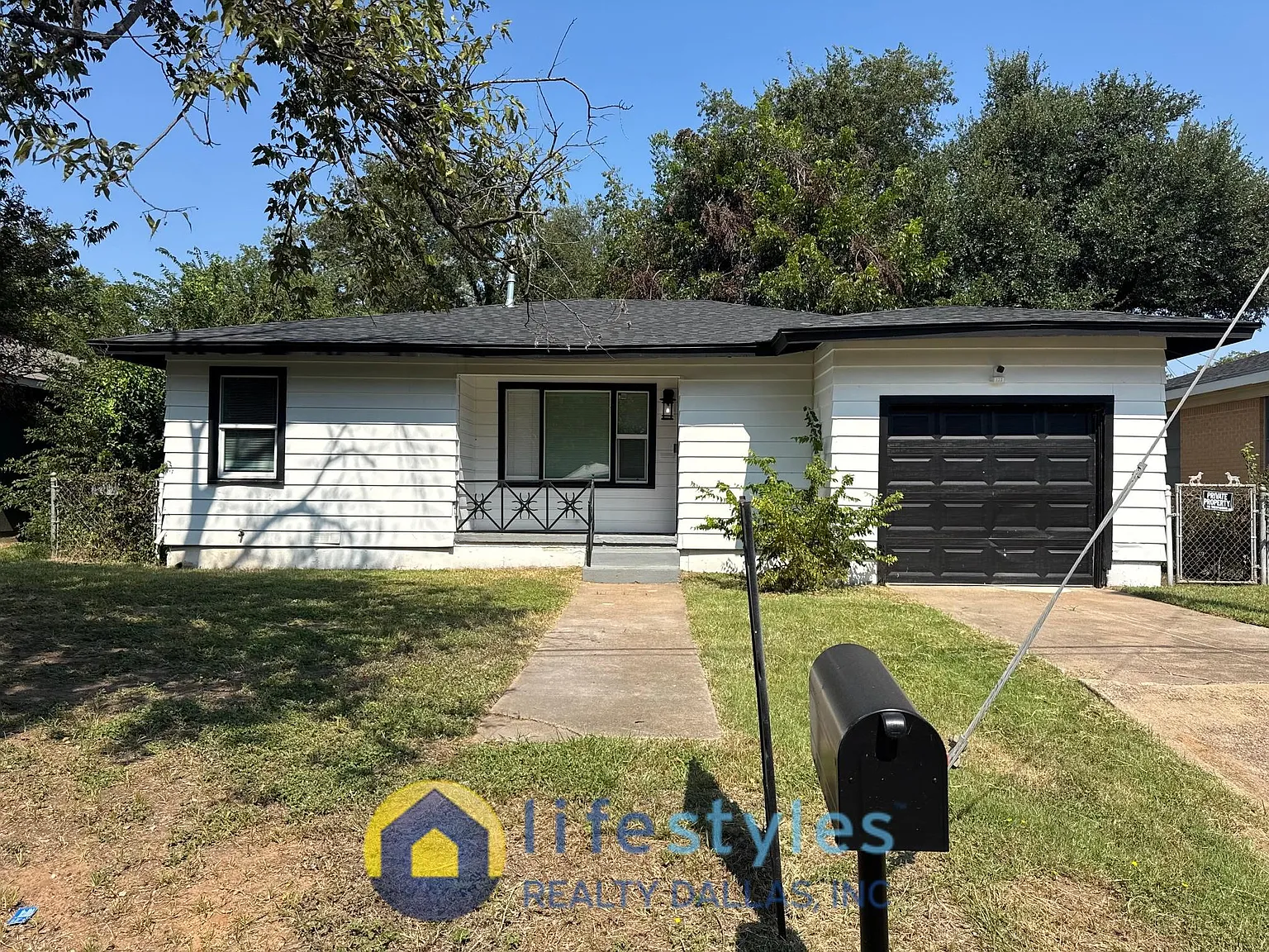 3 bed, 1116 sqft, $1,550 — Photo 1