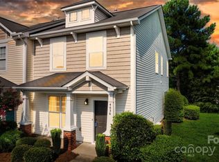 4636 Stoney Branch Dr, Charlotte, NC 28216