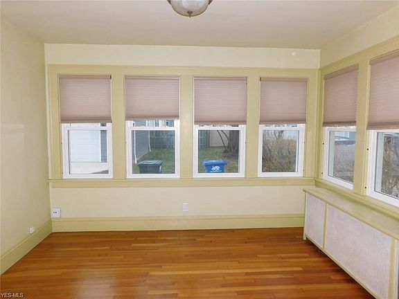 5th image of 2149 McKinley Ave