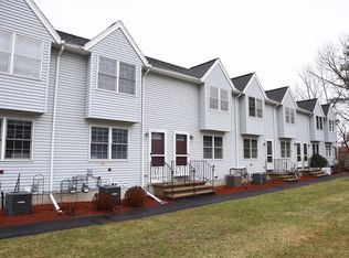 5 Kennedy Dr #3, Chelmsford, MA 01824