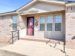 206 NE 27th St, Lamesa, TX 79331
