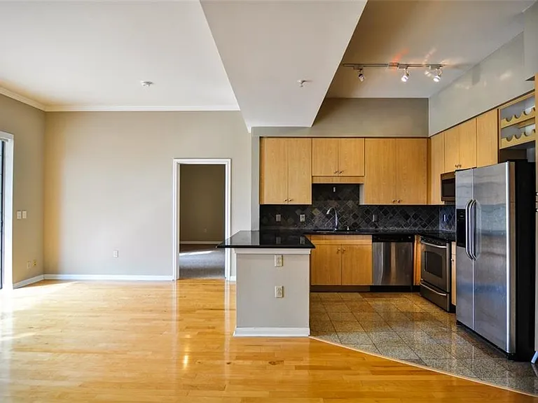 3225 Turtle Creek Blvd #929 — Photo 17