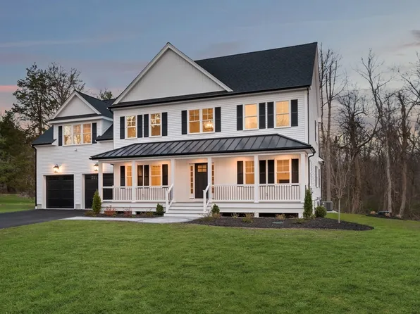 49-49 North Ave #B, Mendon, MA 01756