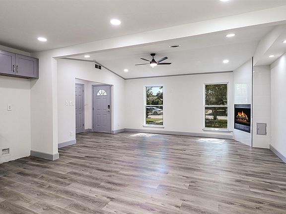 2nd image of 2105 Tiehack Ln