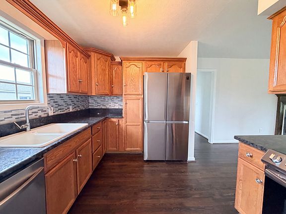 5th image of 4523 Atkins Rd