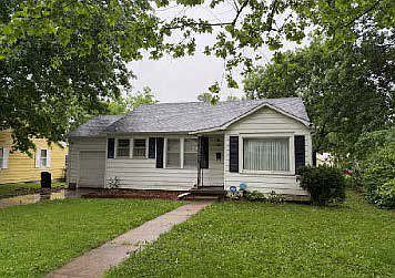 1st image of 1612 E 10th St