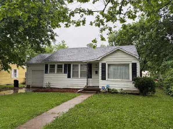 1612 E 10th St, Sedalia, MO 65301