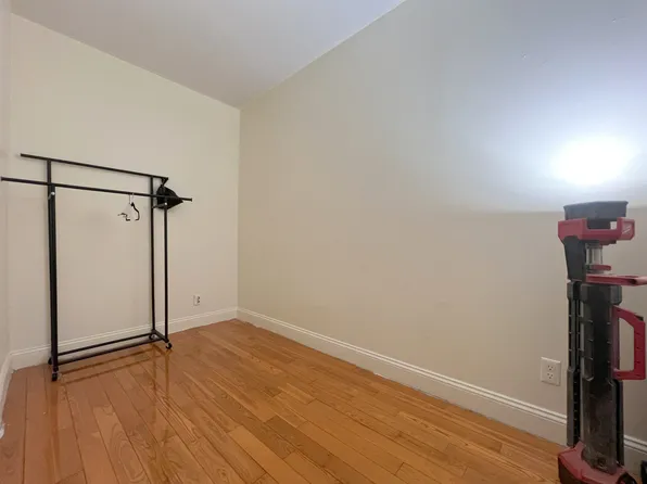 126 Lexington Avenue image 5 of 6