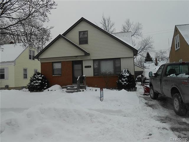 1st image of 717 W Brickley Ave
