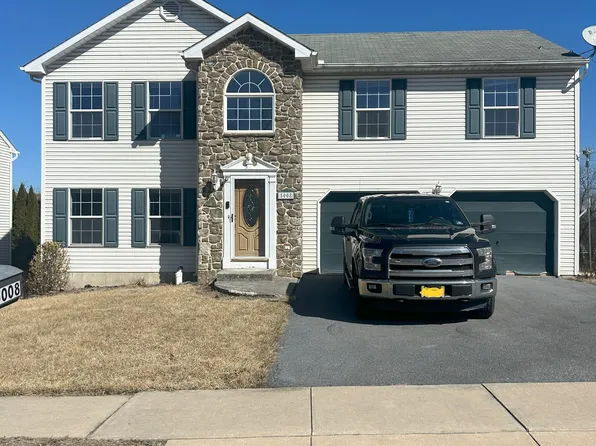 5008 Foxdale Dr, Whitehall, PA 18052