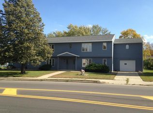 1405 S Main St APT 1, Zumbrota, MN 55992