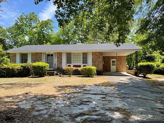 3rd image of 812 Bramble Ln
