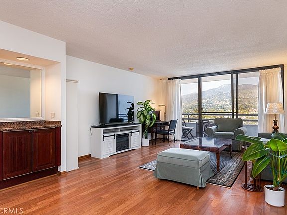5th image of 345 Pioneer Dr Unit 801