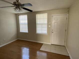 8318 Palm St, New Orleans, LA 70118