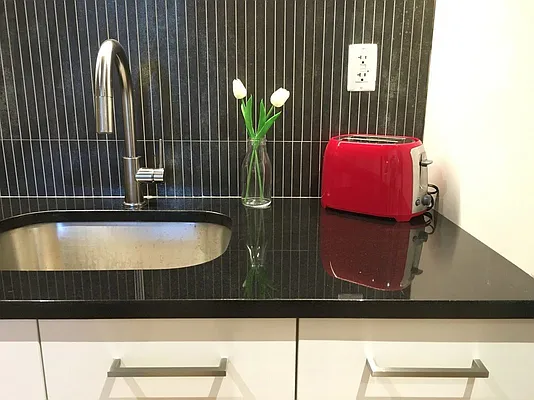 Rented by Henry Management | media 16