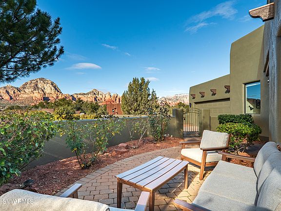 2nd image of 30 Bella Vista Court