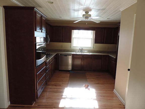 Fully Rennovated Kitchen