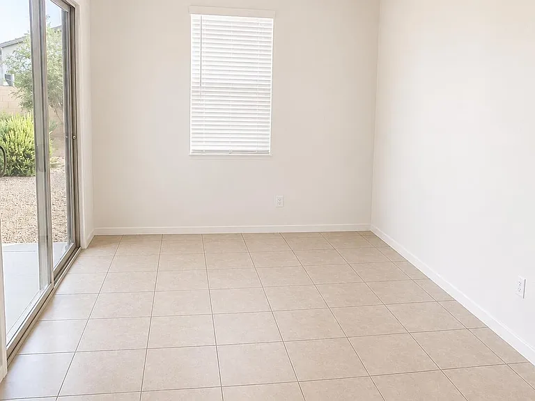 40492 W Jenna Ln — Photo 17