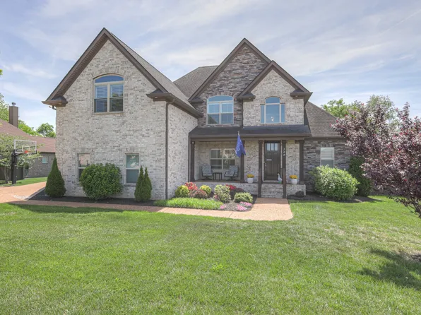700 Stonecrest Dr, Mount Juliet, TN 37122