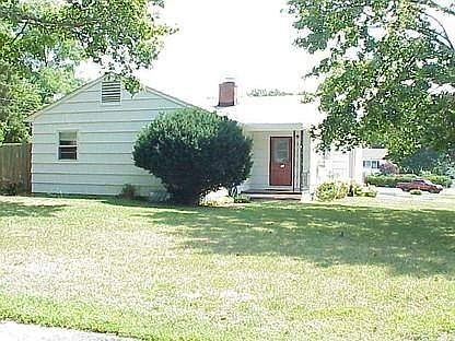 2nd image of 60 Windermere Dr