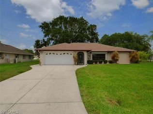 10 Mariner Ln, Rotonda West, FL 33947