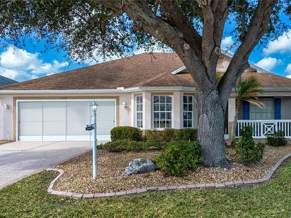 2308 Emerald Lake Dr, Sun City Center, FL 33573