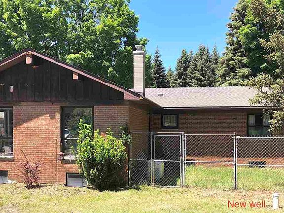 3rd image of 6322 Cairn Hwy