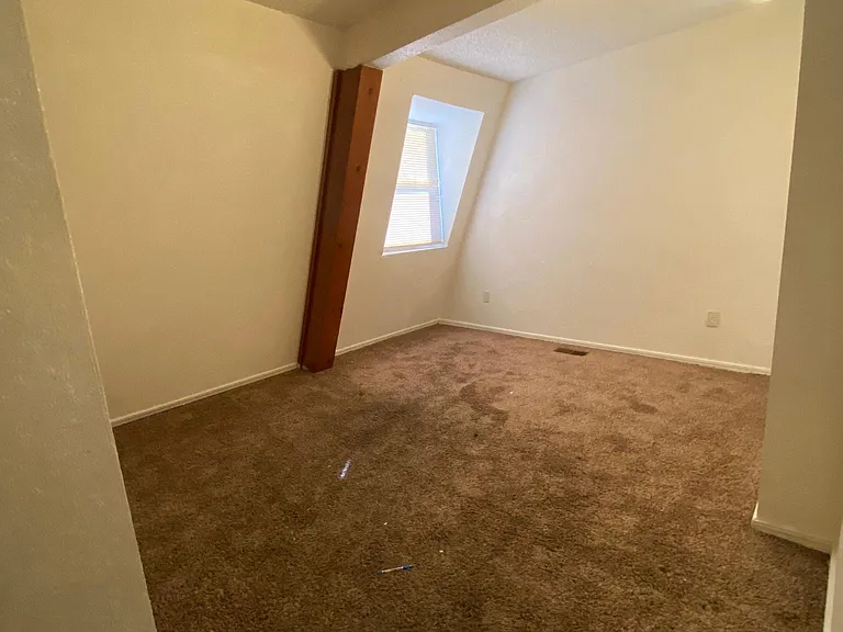 2401 SW 43rd St #3 — Photo 12