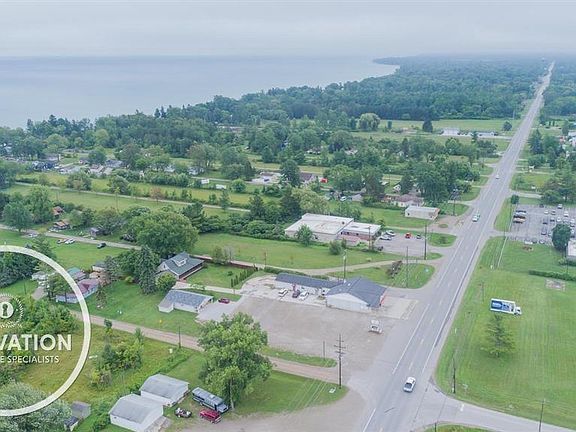 4th image of 6515 Lakeshore Rd