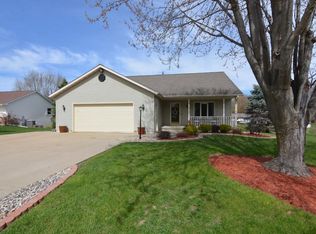 104 Sunset Cir, Columbus, WI 53925